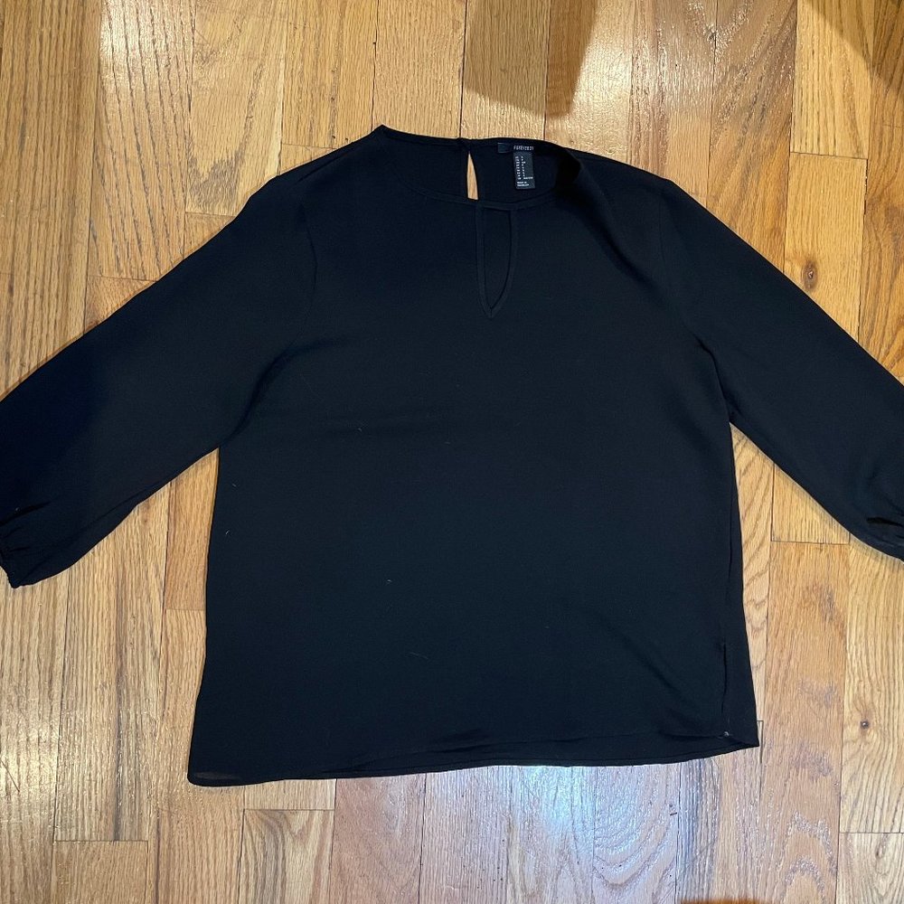 Forever21 black keyhole blouse - size S